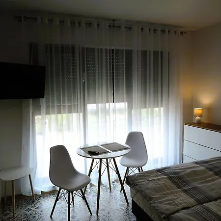 Apartment In Mrze Yno By Sandy Beaches *